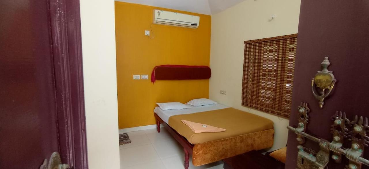Cliff Garden Hotel Varkala Bagian luar foto